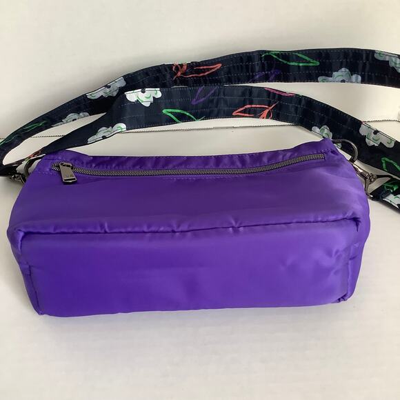 Lug Flare 2 Crossbody Bag Purple Floral - Picture 4 of 11